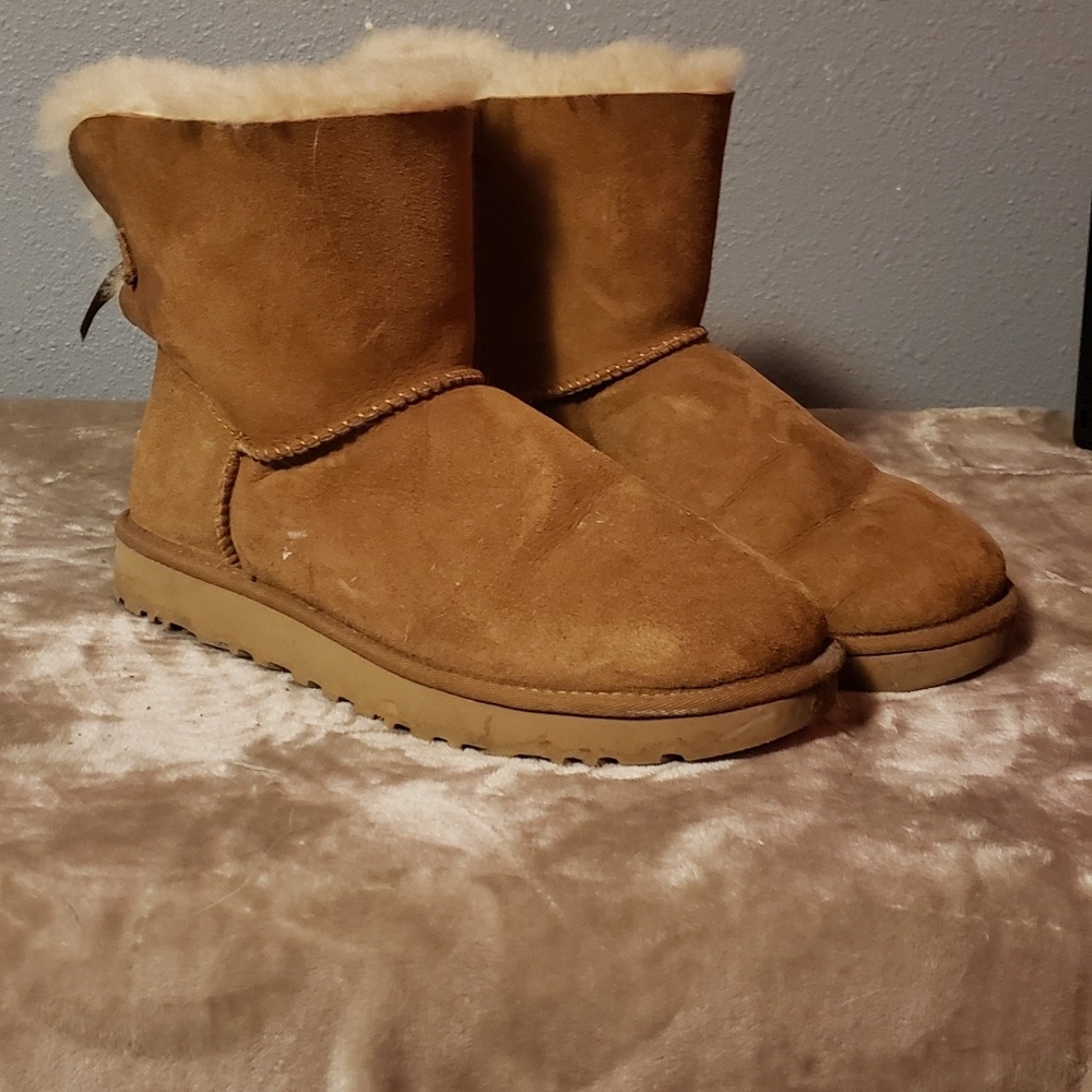 Bailey bow uggs